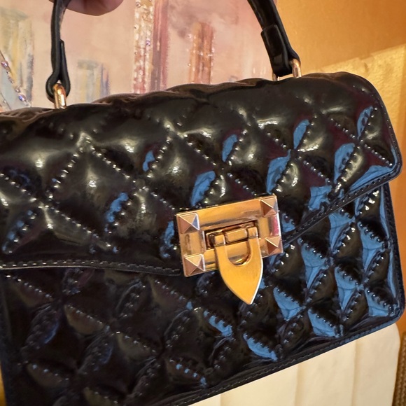 Black Quilted Handbag - Picture 1 of 4